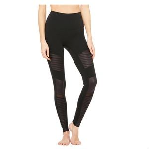 Brand New Alo Yoga Leggings.